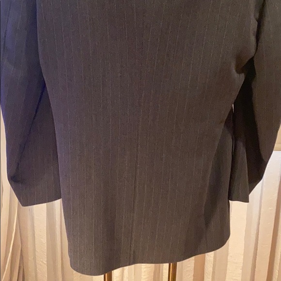 Lubiam by Christian St.John elegant suit, 42R - Picture 7 of 10